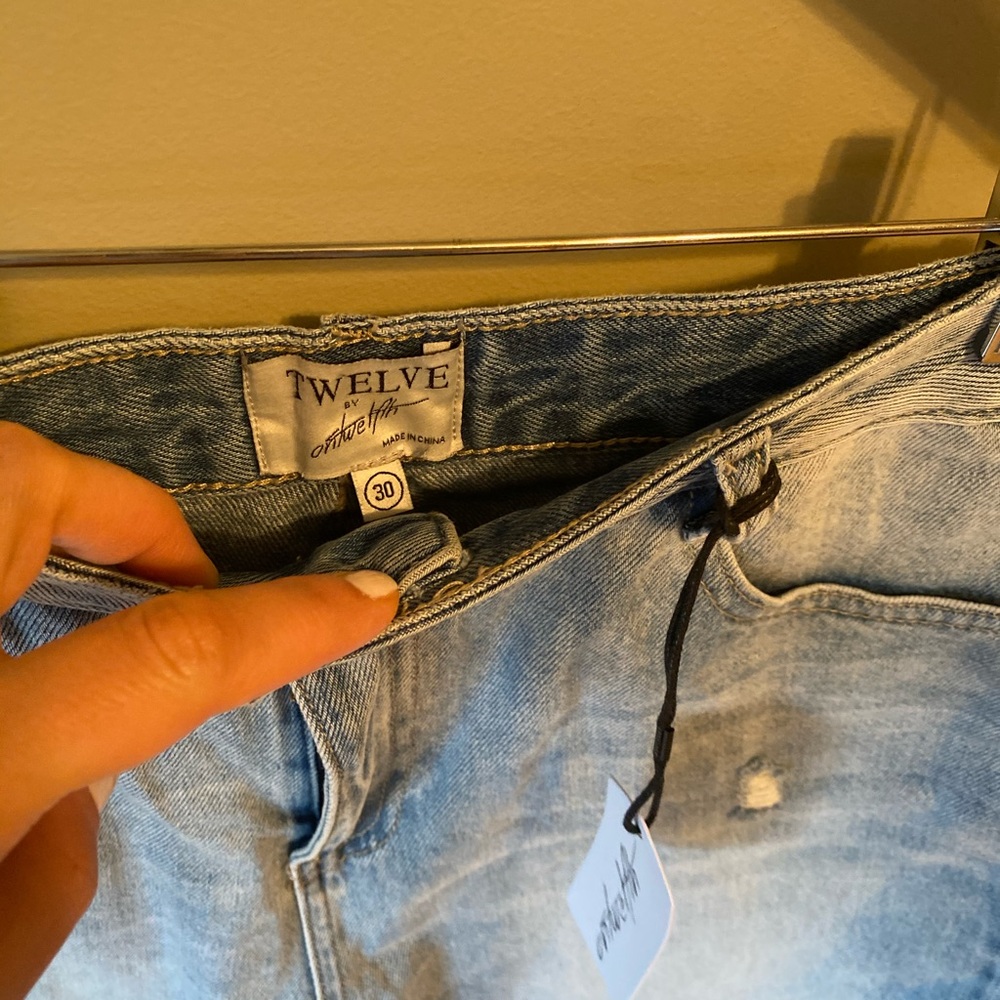 TWELVE BY ONTWELTFTH JEANS - Picture 2 of 5